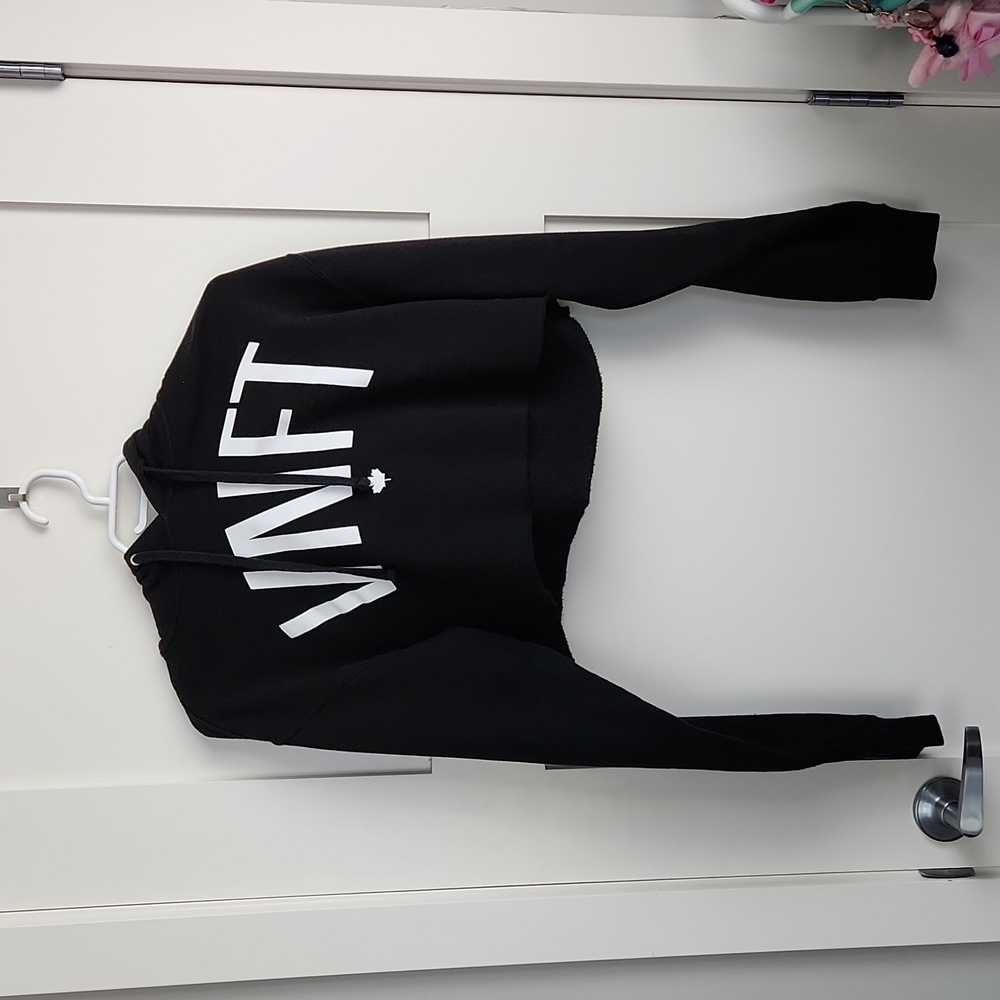 VNFT cropped hoodie